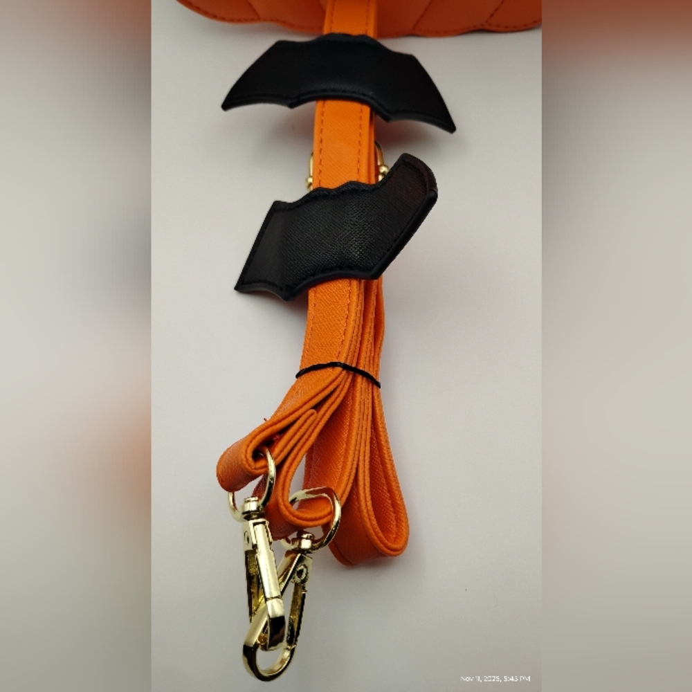 Pumpkin Face Women's Crossbody Bag With Detachable Strap. BNWOT - Picture 4 of 5